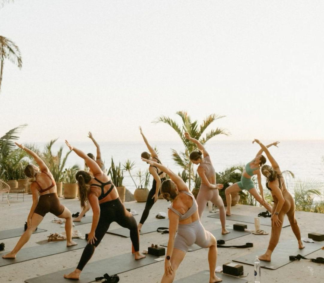 Bali yoga retreat Olo surf nature balançant beach